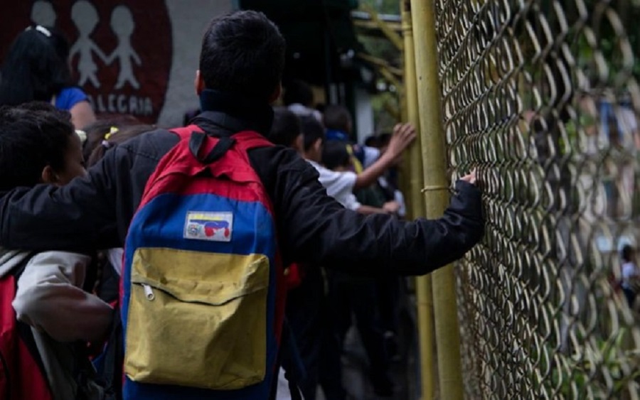 Maduro sacó 01 en la boleta: sistema educativo venezolano, acabado por las políticas erradas del chavismo