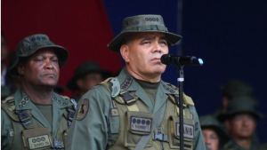 Padrino López se reunirá con el CNE ilegítimo para “poner en marcha Plan República” (VIDEO)