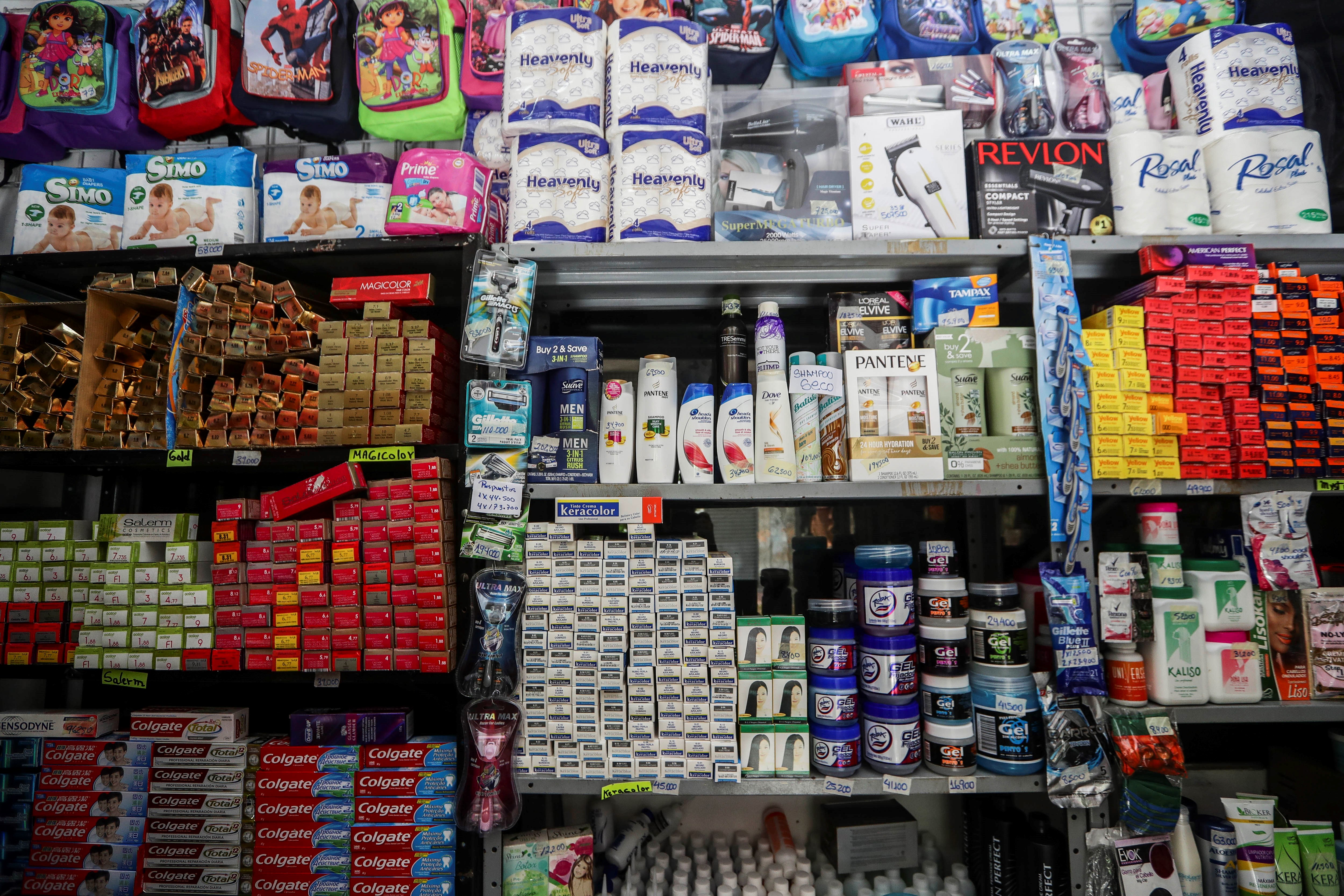 Consecomercio: Venezuela se queda sin consumidores y sin productos que ofrecer