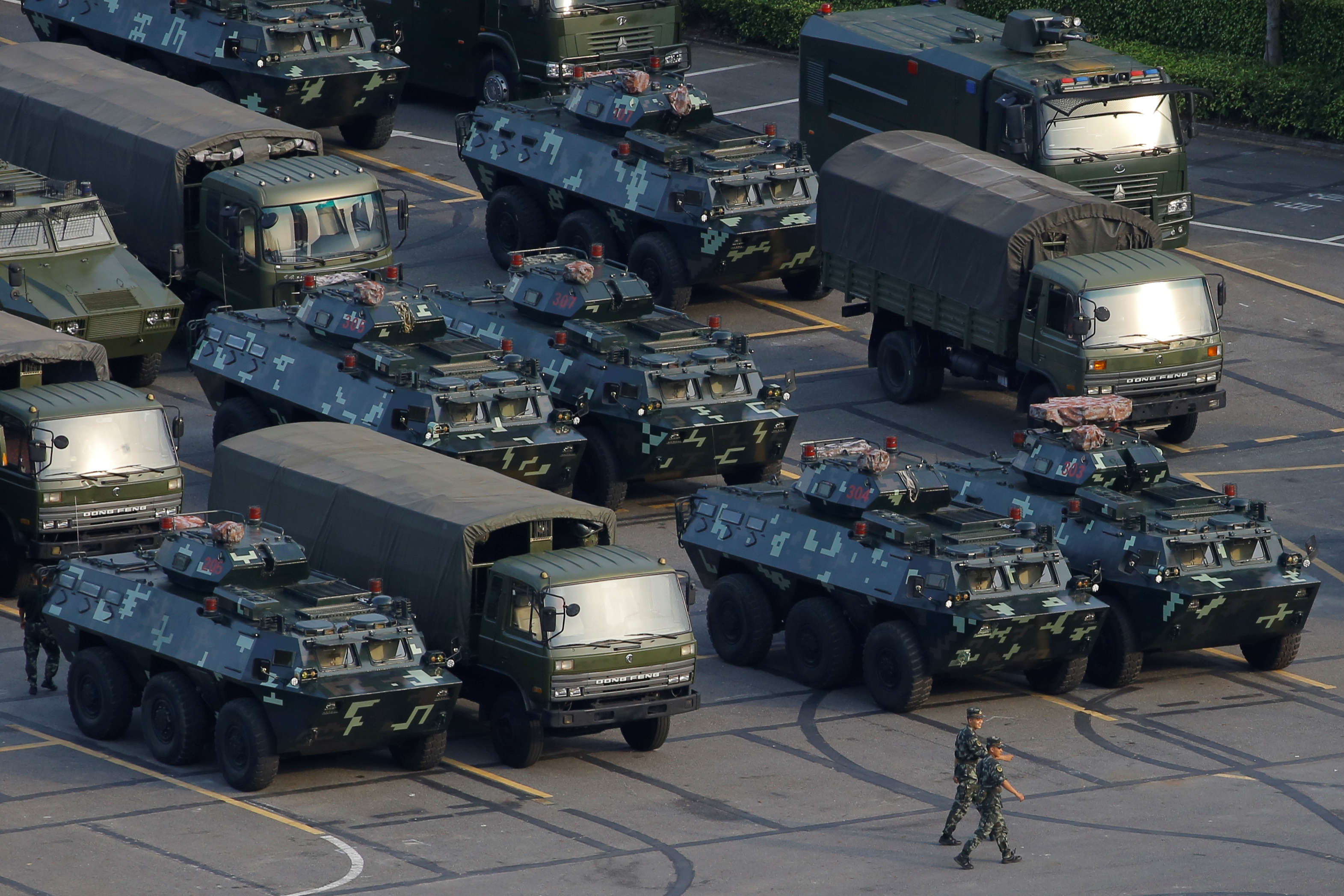 En FOTOS: China concentra fuerzas cerca de Hong Kong, ahora se implica Trump