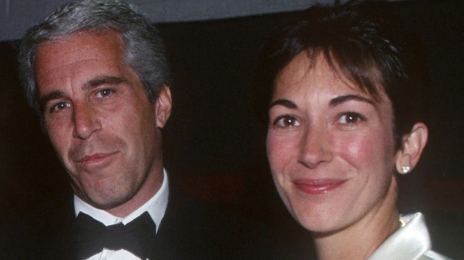 Se conoció la declaración de Ghislaine Maxwell, la ex pareja de Epstein: “Nunca tuve sexo sin consentimiento con alguien”