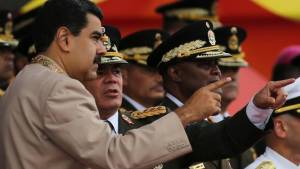 Militares venezolanos, la pieza más atractiva del ajedrez electoral