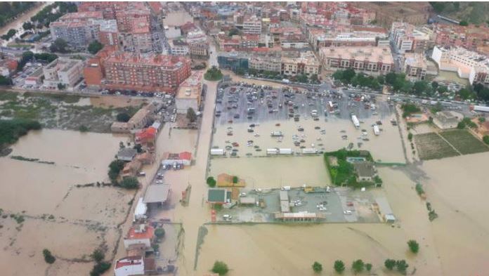 Los dramáticos videos del desastre en Orihuela, la ciudad española que quedó debajo del agua