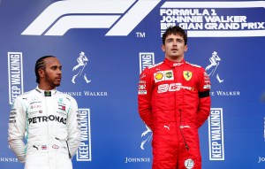 Leclerc firma con Ferrari hasta 2024