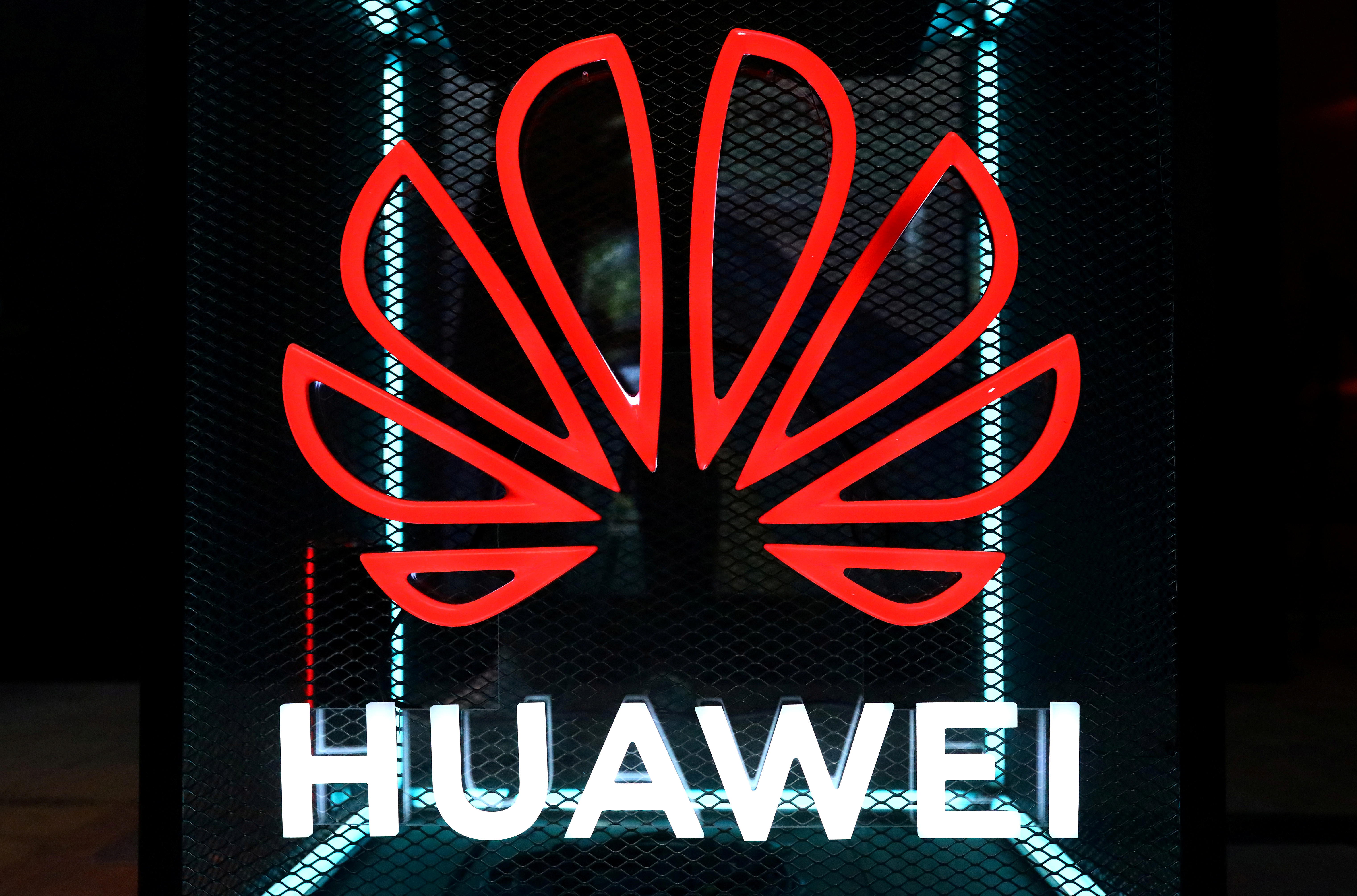 EEUU amplía sanciones contra el gigante chino Huawei