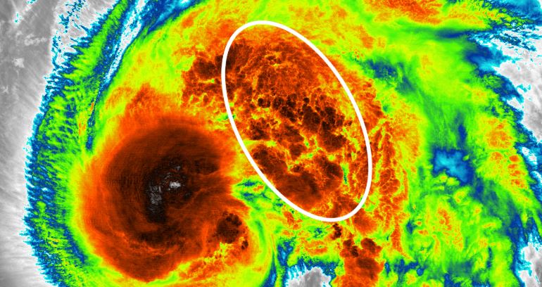 El huracán Humberto amenaza con un fuerte oleaje a EEUU en su camino a Bermudas