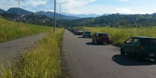 La brutal cola en Táchira para echar gasolina #30Sep (FOTO+NEFASTO)