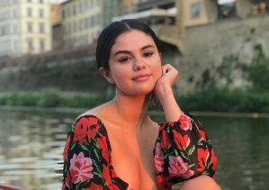 ¡DIVINA! Selena “Riquiquita” Gómez te hará pecar con su foto picante en Instagram