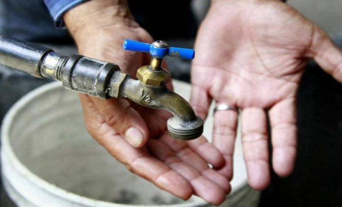 ¡No pegan una! Merideños reportan que recibieron el 2020 sin agua #1Ene