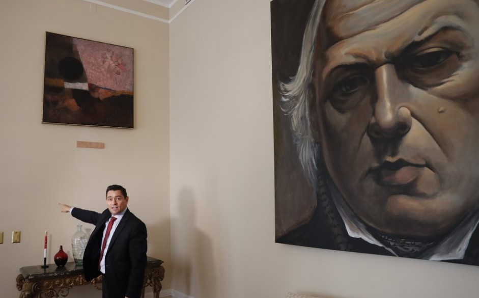Estados Unidos ayuda a rastrear arte robado de embajada de Venezuela en Washington