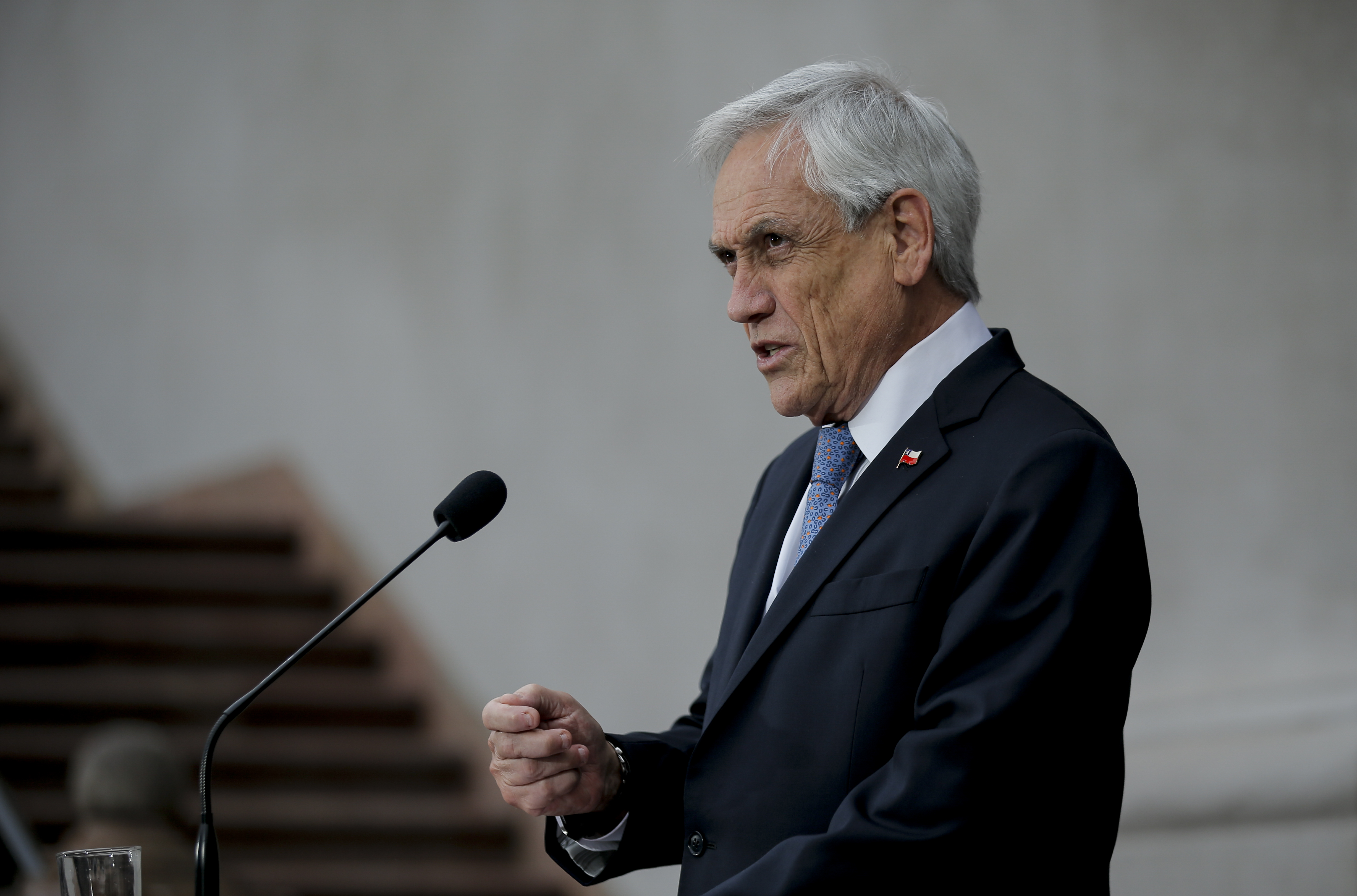 Piñera anuncia proyecto para cambiar la Constitución en medio de crisis en Chile