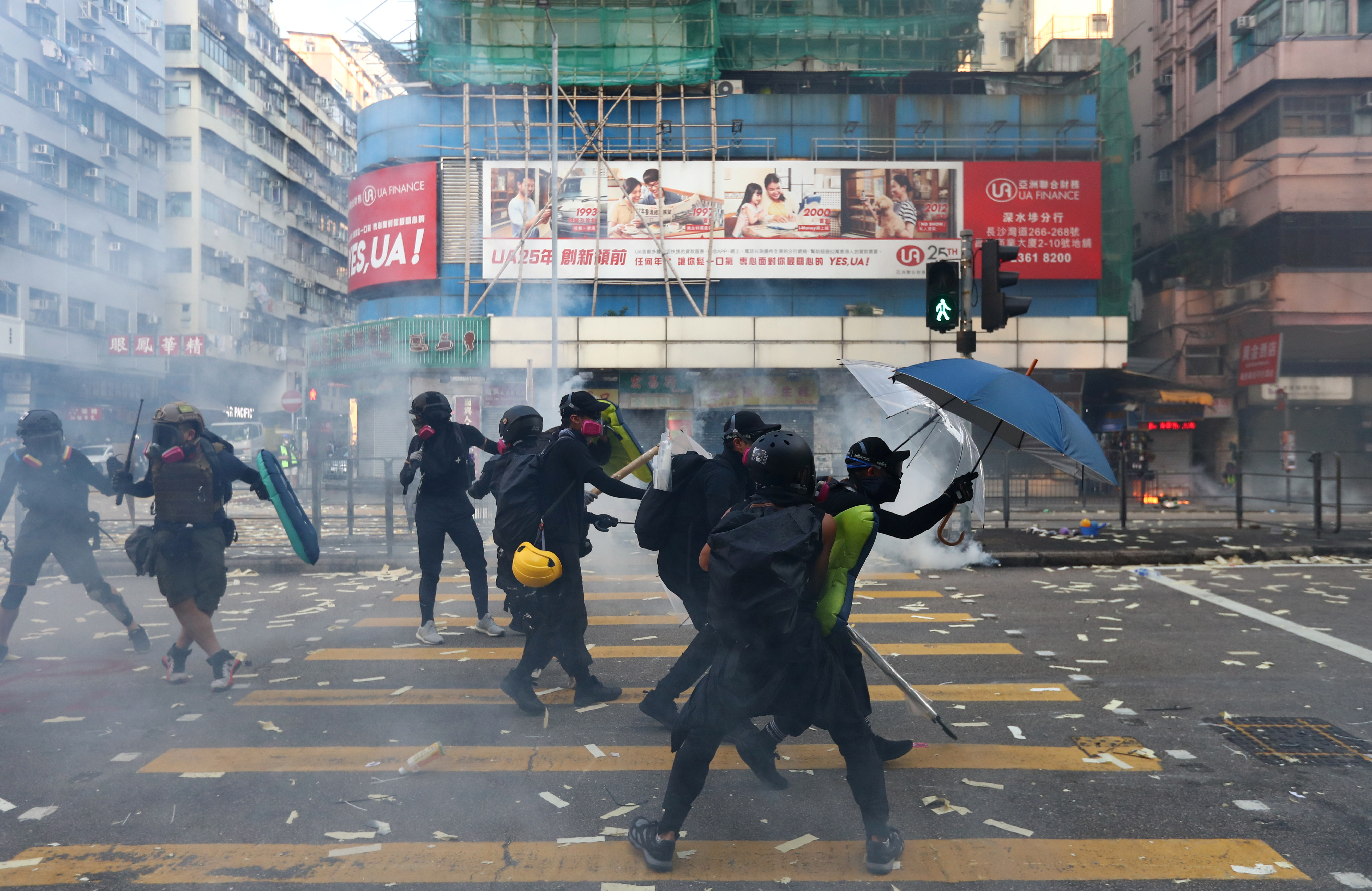 Al menos 15 heridos, uno de ellos grave, en las manifestaciones de Hong Kong