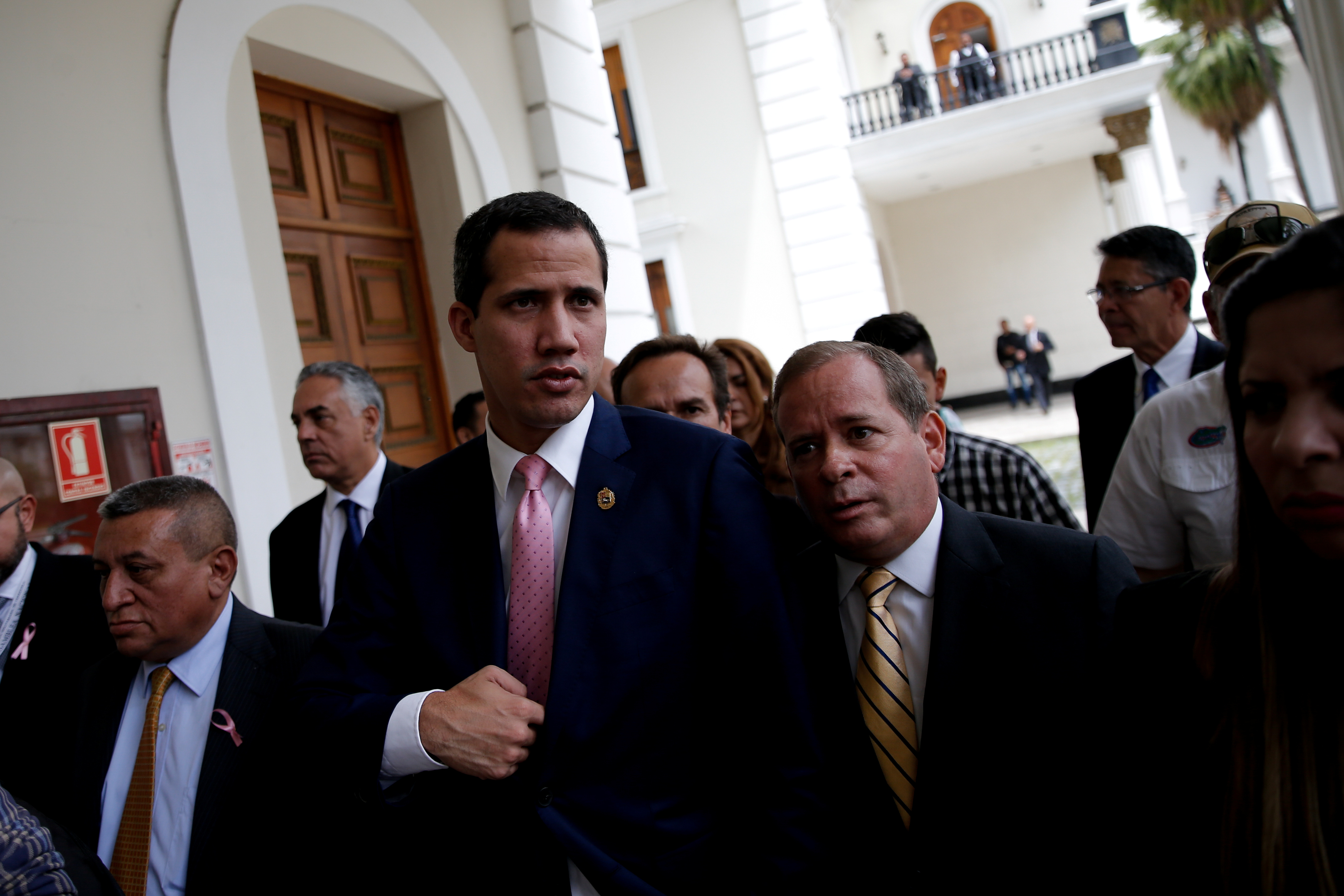 “El reclamo de los profesores es de todos”, expresó Guaidó en presentación del Plan País (Video)