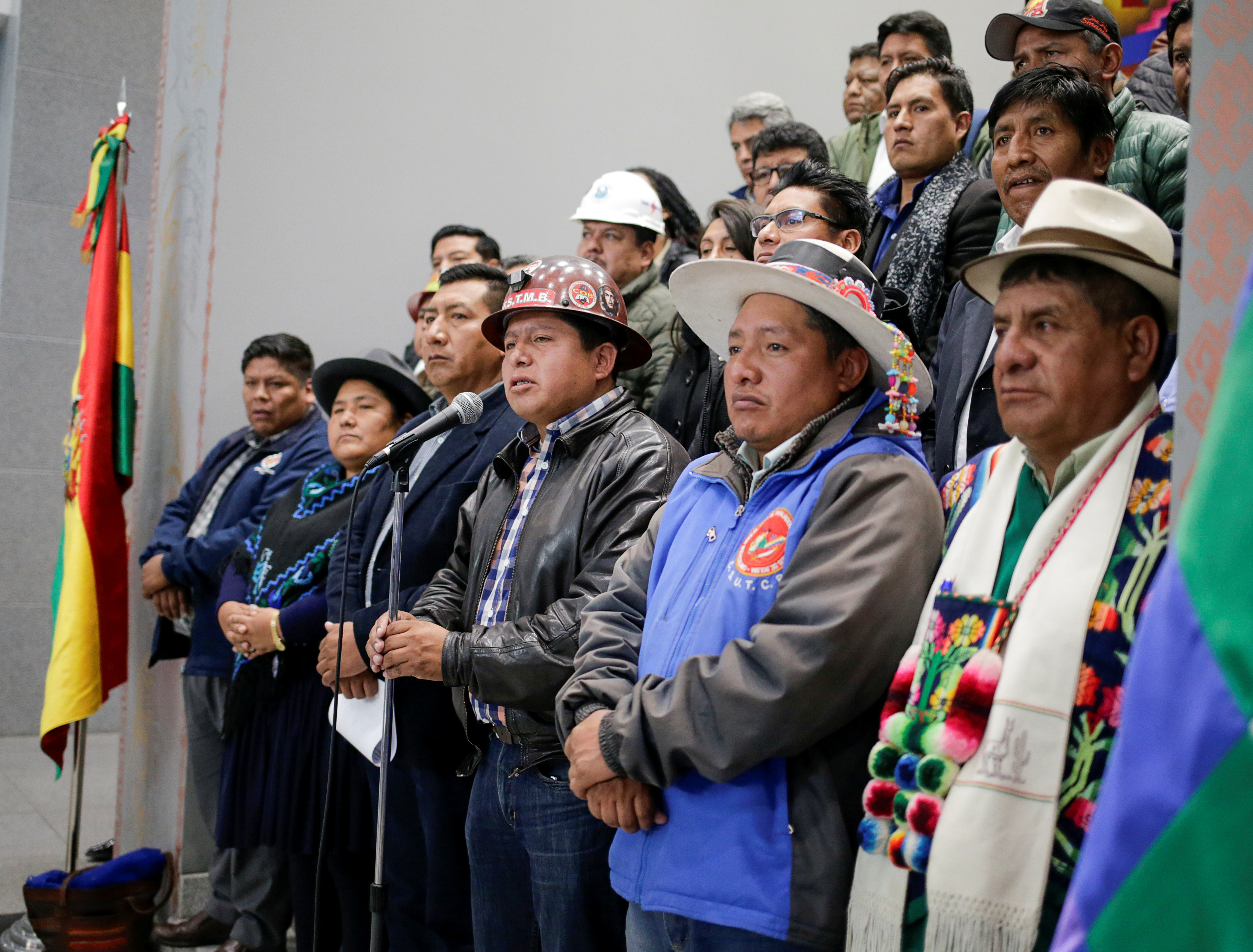 Grupos civiles llaman a paro general en Bolivia por resultado electoral