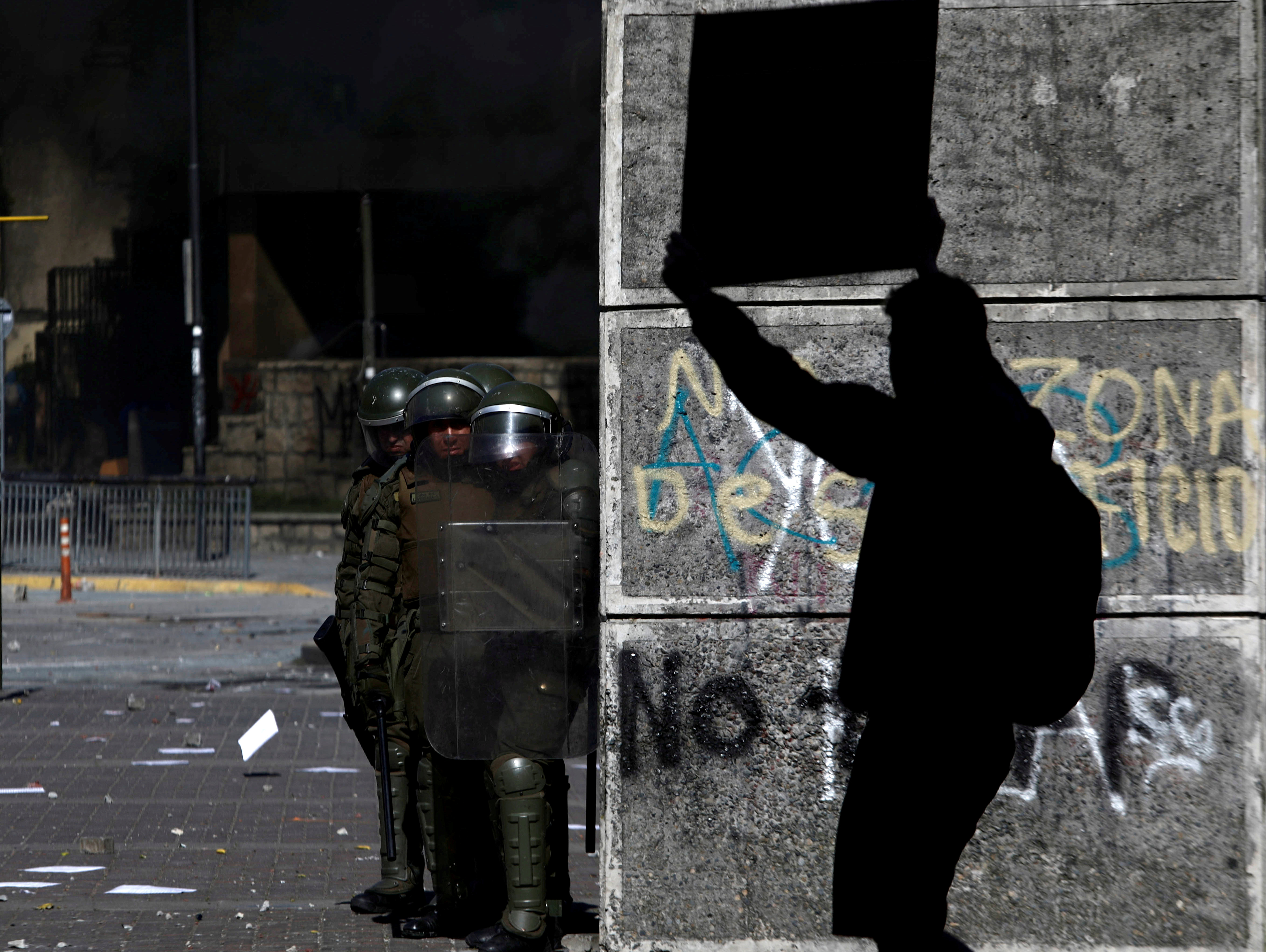 Sindicatos van a huelga general en Chile pese a giro conciliador de Piñera