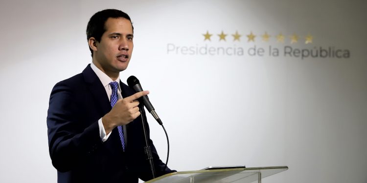 Juan Guaidó: La solución no pasa por el ajuste de salario, sino por que se vaya Maduro (VIDEO)