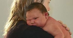 ¡Quedarás loco al saber su peso! Nace en Australia la bebé “luchadora sumo” (FOTOS)