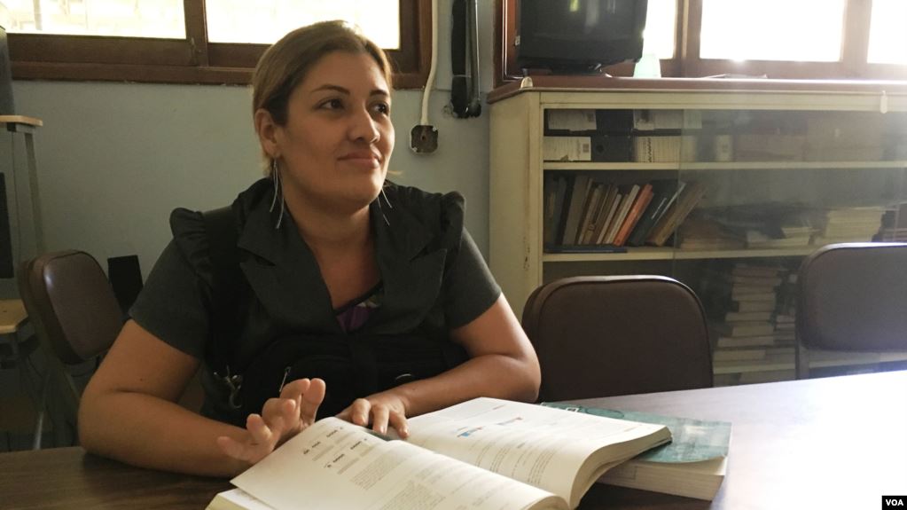 Profesores universitarios venezolanos sobreviven con sueldos de indigencia