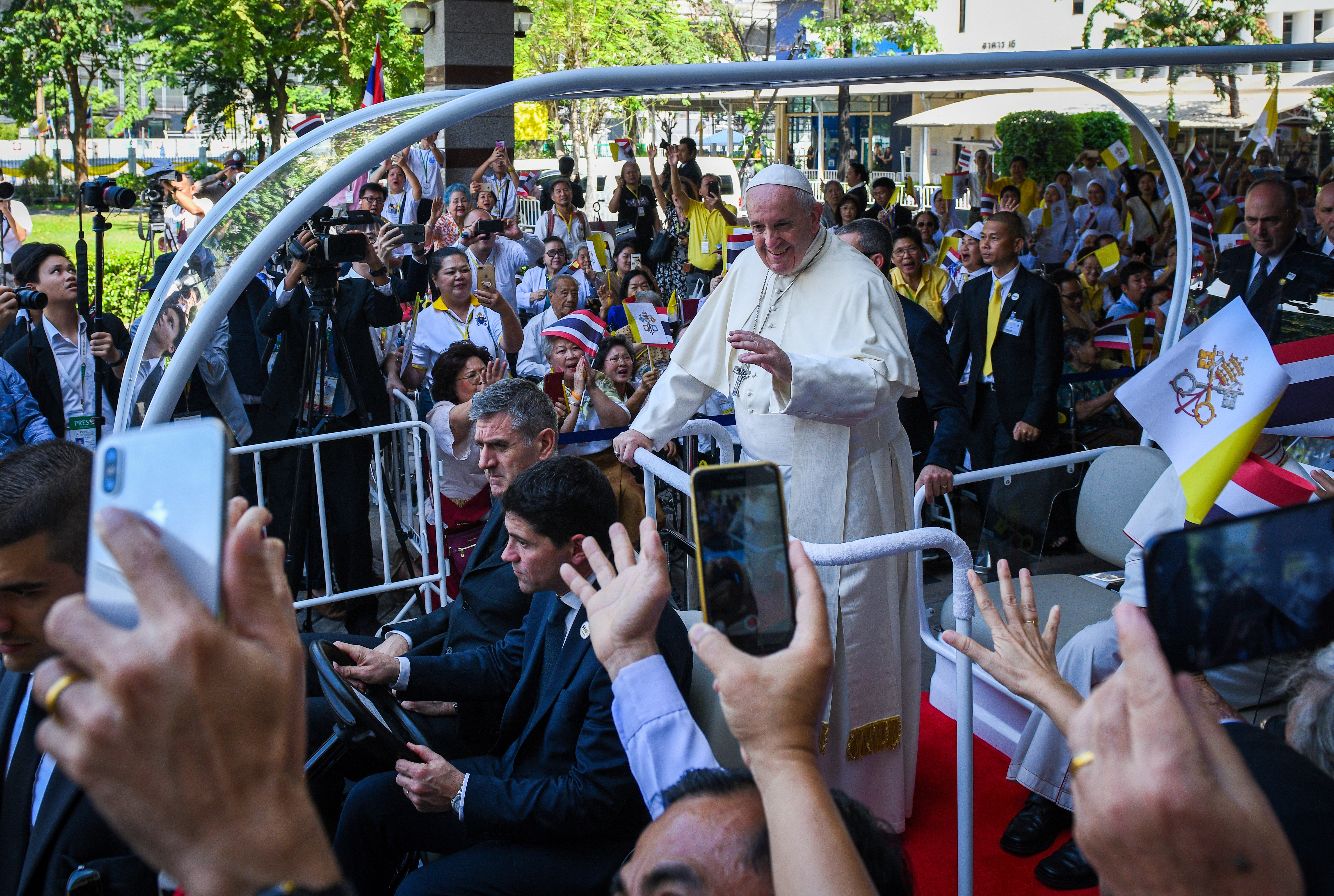 El Papa pide en Tailandia proteger la dignidad de niños víctimas de explotación sexual