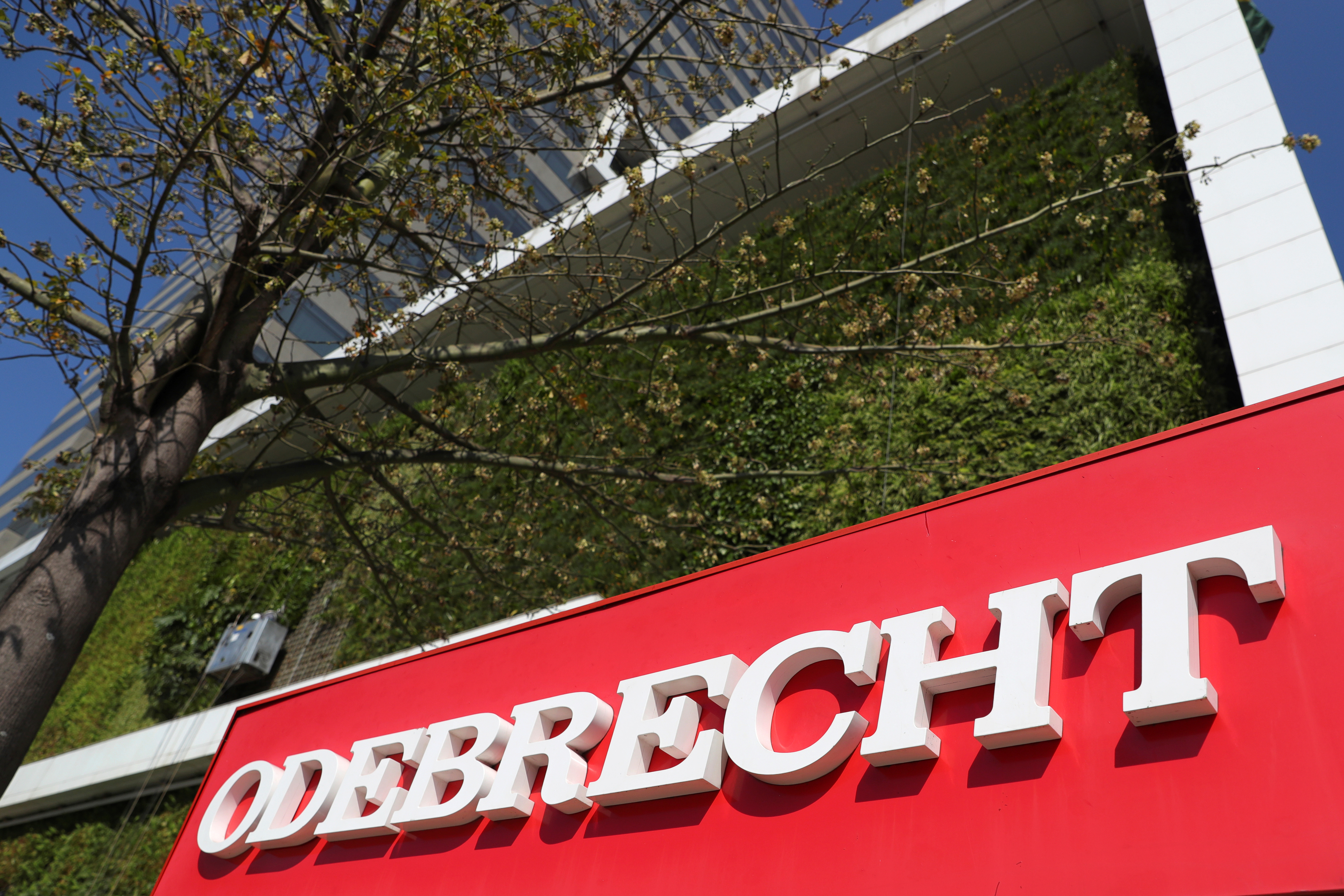 Incautan casas a empresario peruano que canalizó sobornos de Odebrecht
