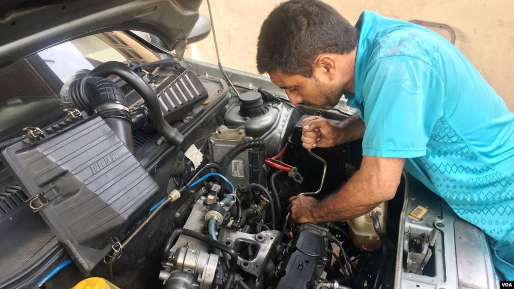 Arreglar un carro en Venezuela se ha convertido en “un imposible” (Fotos y Video)