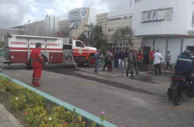Desalojan calabozos de PoliBaralt en Zulia luego de incendio