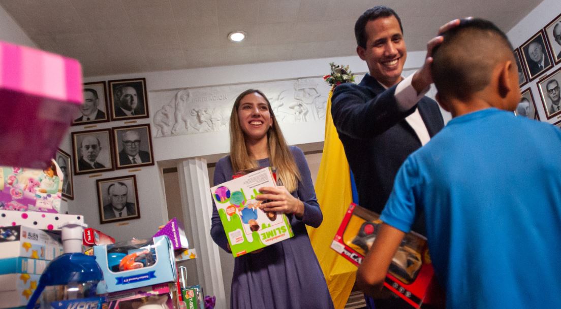 Fabiana Rosales y Juan Guaidó celebraron la Navidad junto a niños de Caracas y Miranda (Fotos)