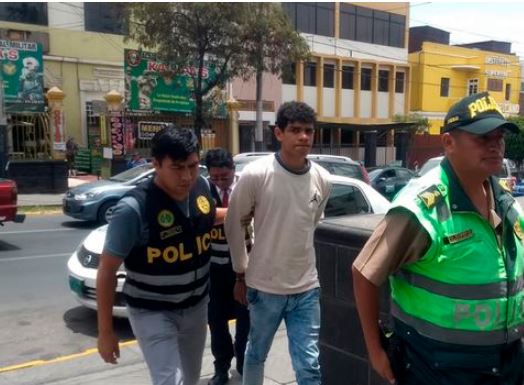 Detienen a venezolano en Perú por intentar robar con la réplica de un arma