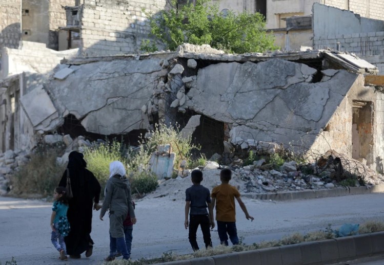 Dieciocho civiles mueren en bombardeo del régimen sirio en provincia de Idlib