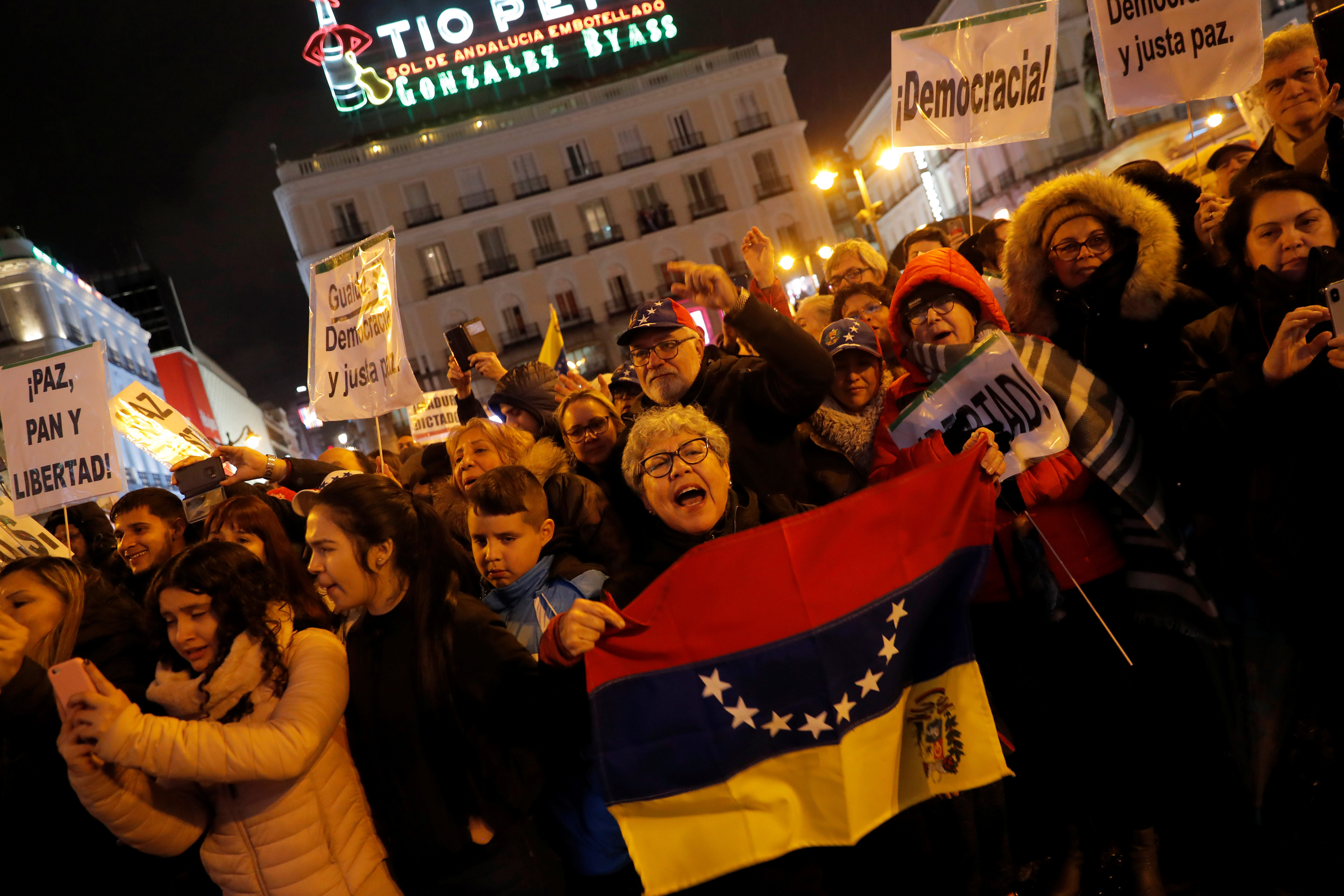 ¡PRESIDENTE!: El grito de Carlos Baute a Guaidó que emocionó a los venezolanos en Puerta del Sol de Madrid