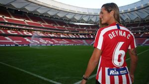 Deyna Castellanos, talento y goles para reflotar al campeón