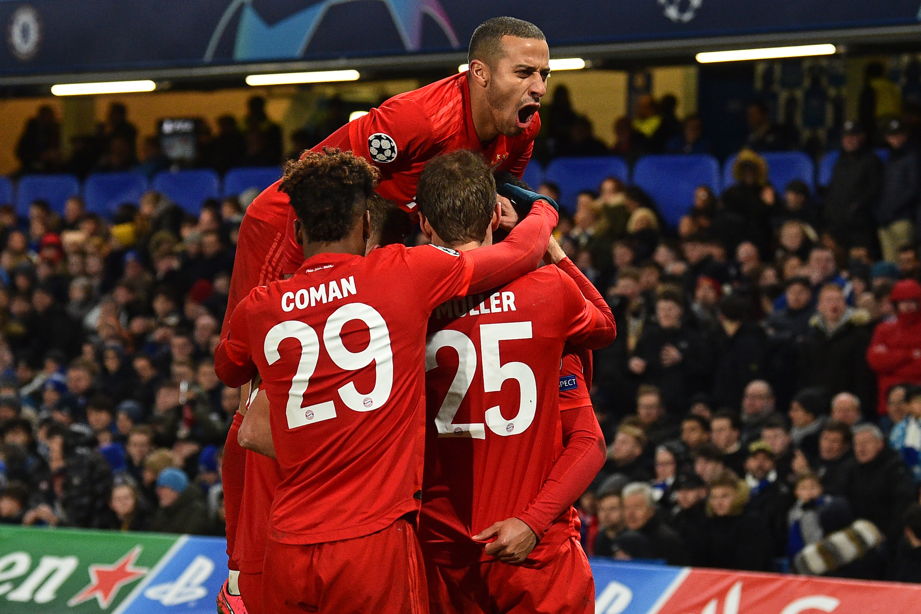 Bayern de Múnich acaricia los cuartos de Champions tras vencer al Chelsea