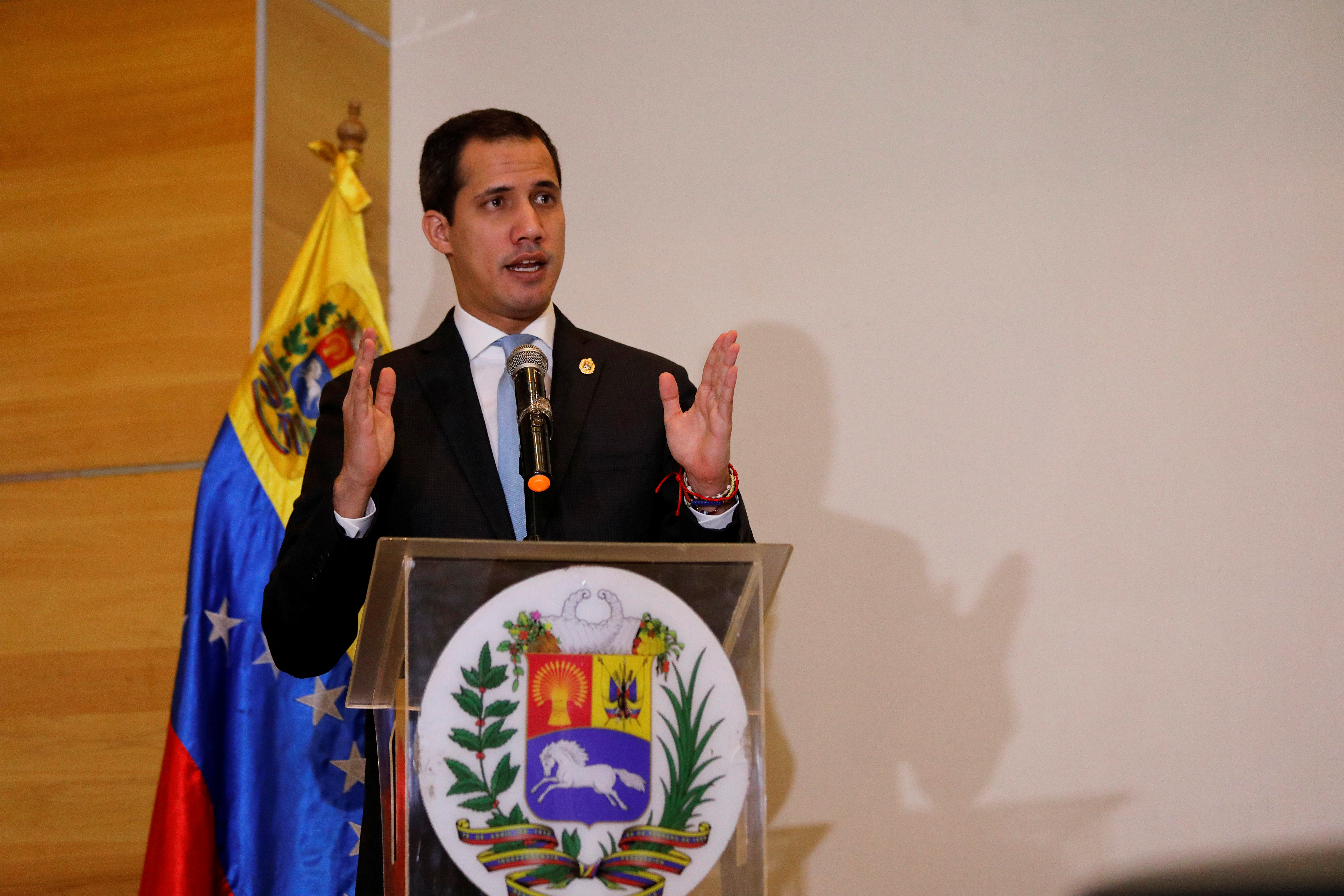 Guaidó: Saliendo de la dictadura, abasteceríamos al país de combustible en solo 15 días