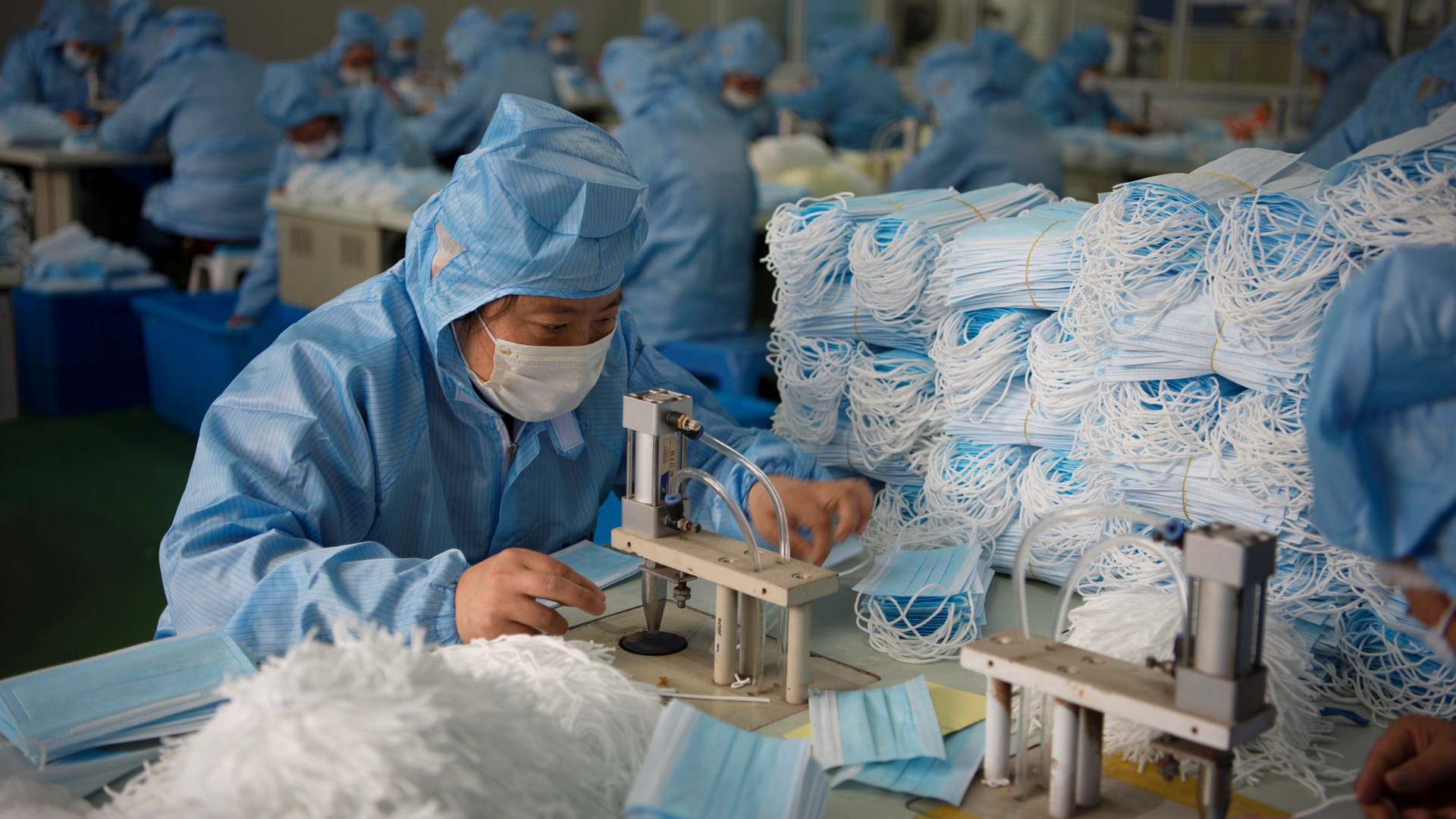 China envía un millón de mascarillas a Francia para combatir el coronavirus