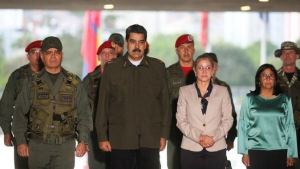 ALnavío: Crueldad, represión, negocios, maniobra y hasta suerte: Estos son algunos de los factores que sostienen a Maduro