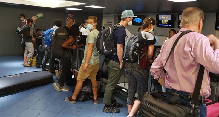 Cerca de 250 turistas europeos son evacuados de Nicaragua por la pandemia