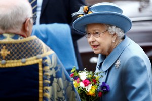 Isabel II se instala en el castillo de Windsor ante el avance del coronavirus