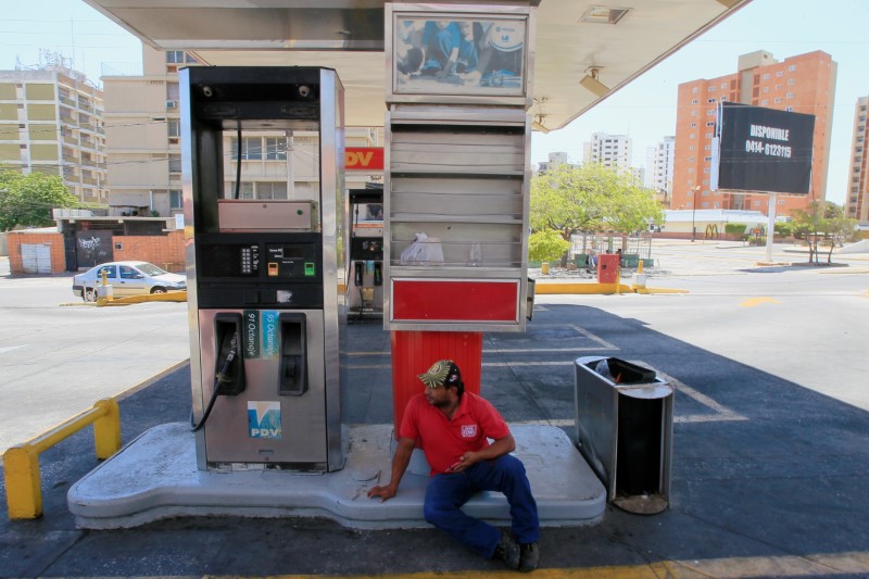El 95% de las gasolineras en el país están inoperativas