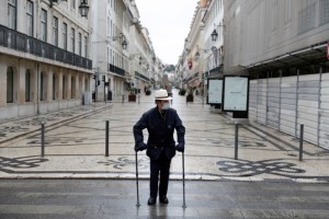 Residencias de ancianos en Portugal temen ser devastadas por el coronavirus