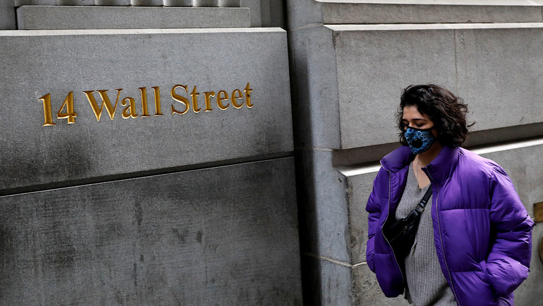 Wall Street se hunde por aumento de ansiedad por consecuencias del coronavirus