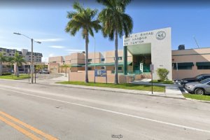 Cierran escuela de Miami-Dade por empleado con coronavirus (comunicado)