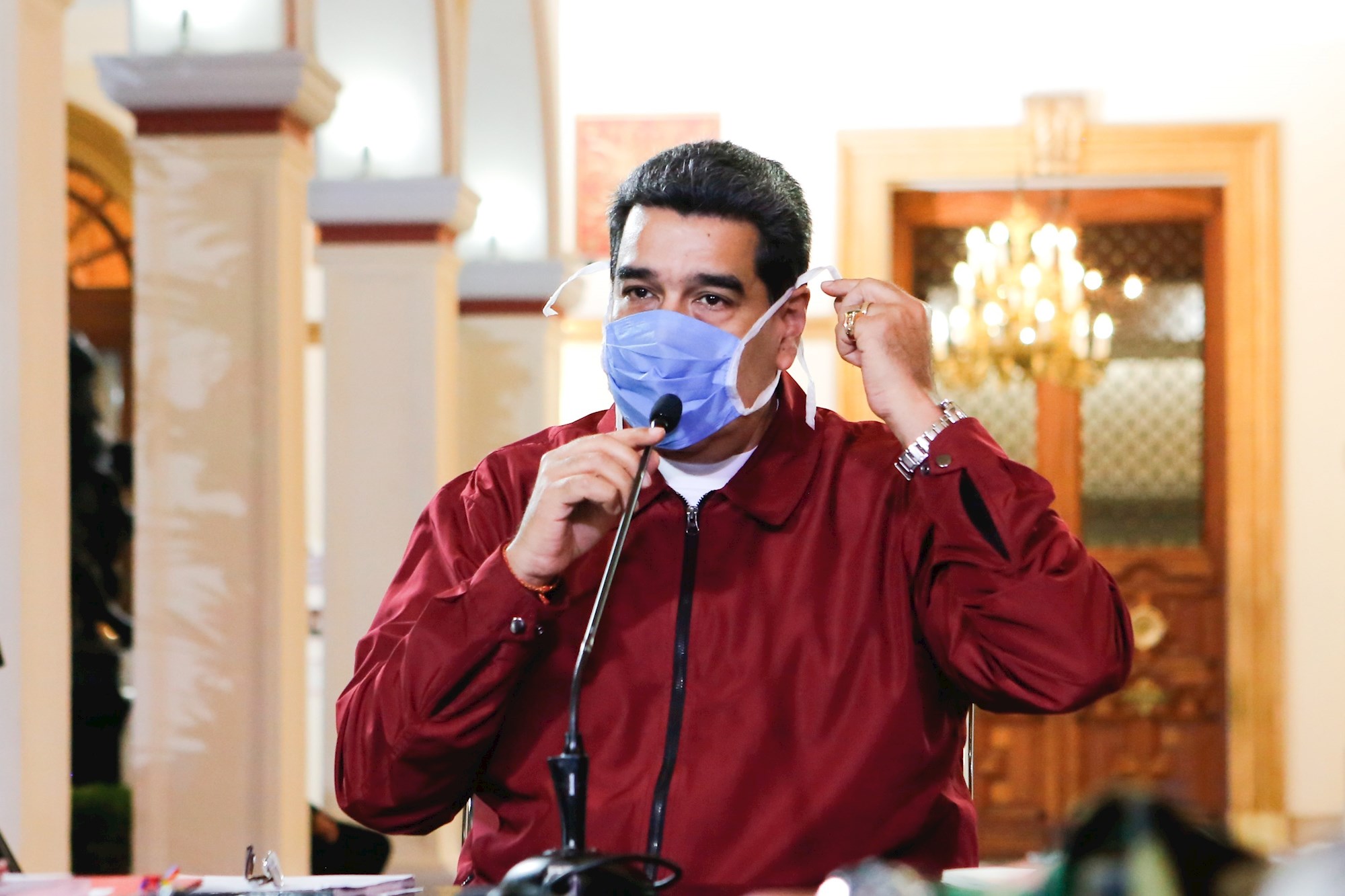 Maduro anunció otra “flexibilización” en varias regiones pese al aumento exponencial de casos