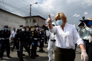 Alcaldesa de Guayaquil sobre crisis por coronavirus: No hay espacio ni para vivos ni para muertos