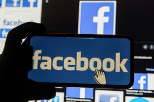 Facebook defiende su decisión de negarse a moderar mensajes de Trump