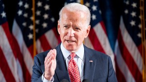 Los nombres que figuran en la lista de Biden para una hipotética vicepresidencia de EEUU (VIDEO)