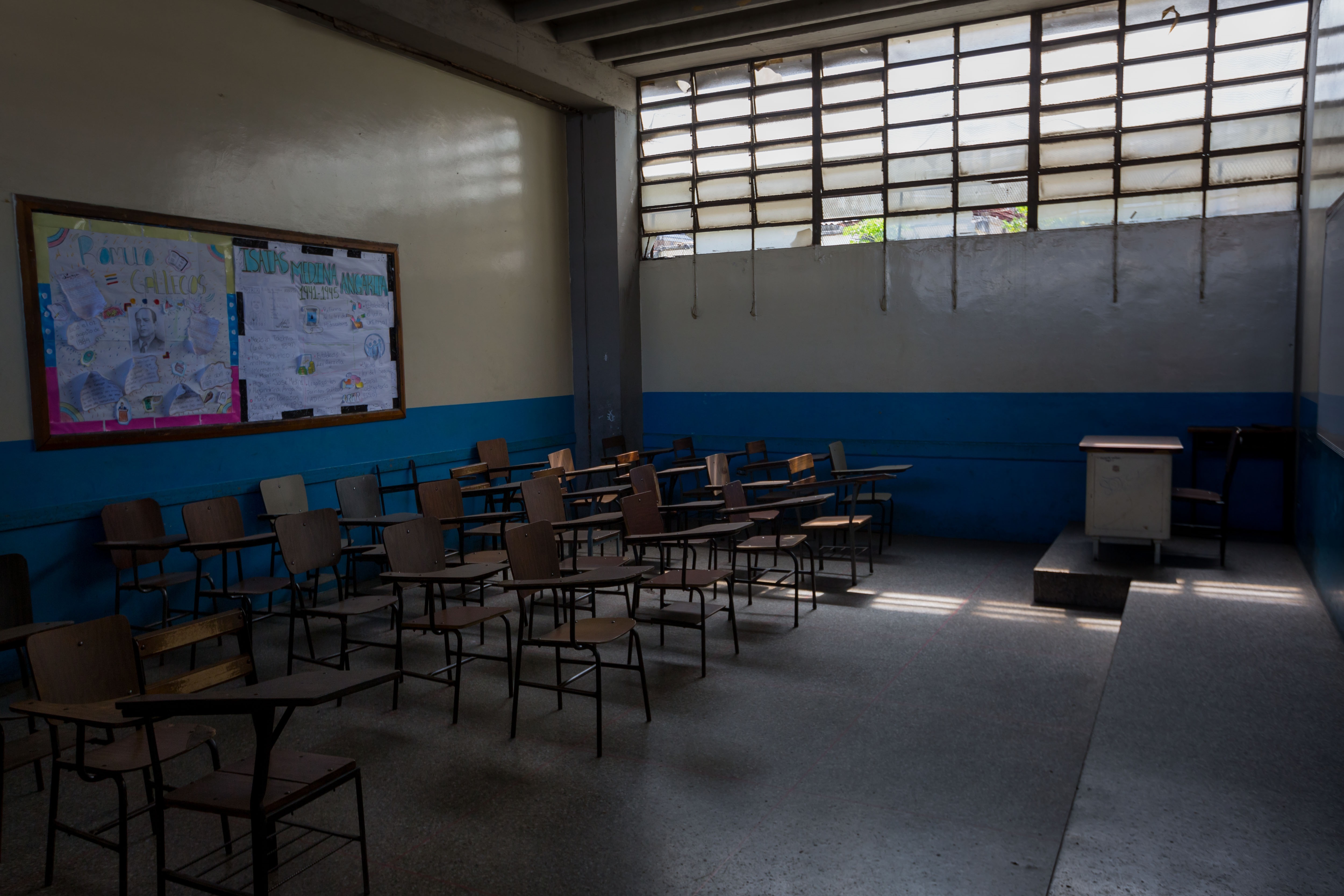 Venezuela, un país sin maestros ni escuelas