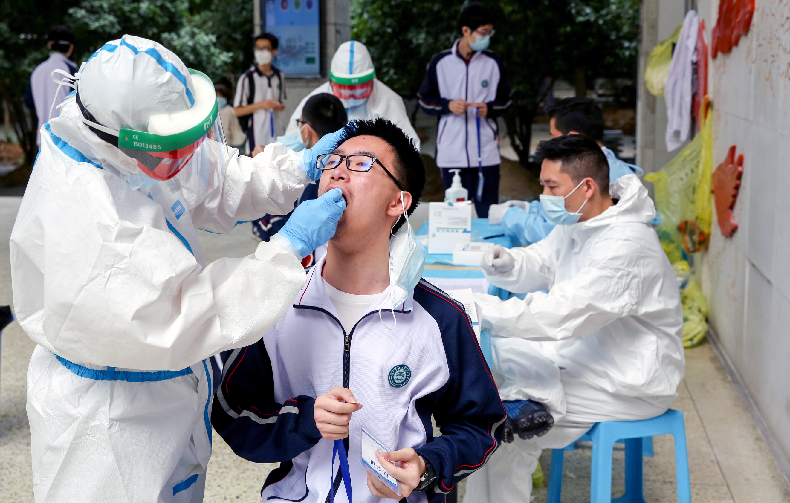 China registra 31 nuevos contagios de coronavirus; octavo día por debajo de 100 casos