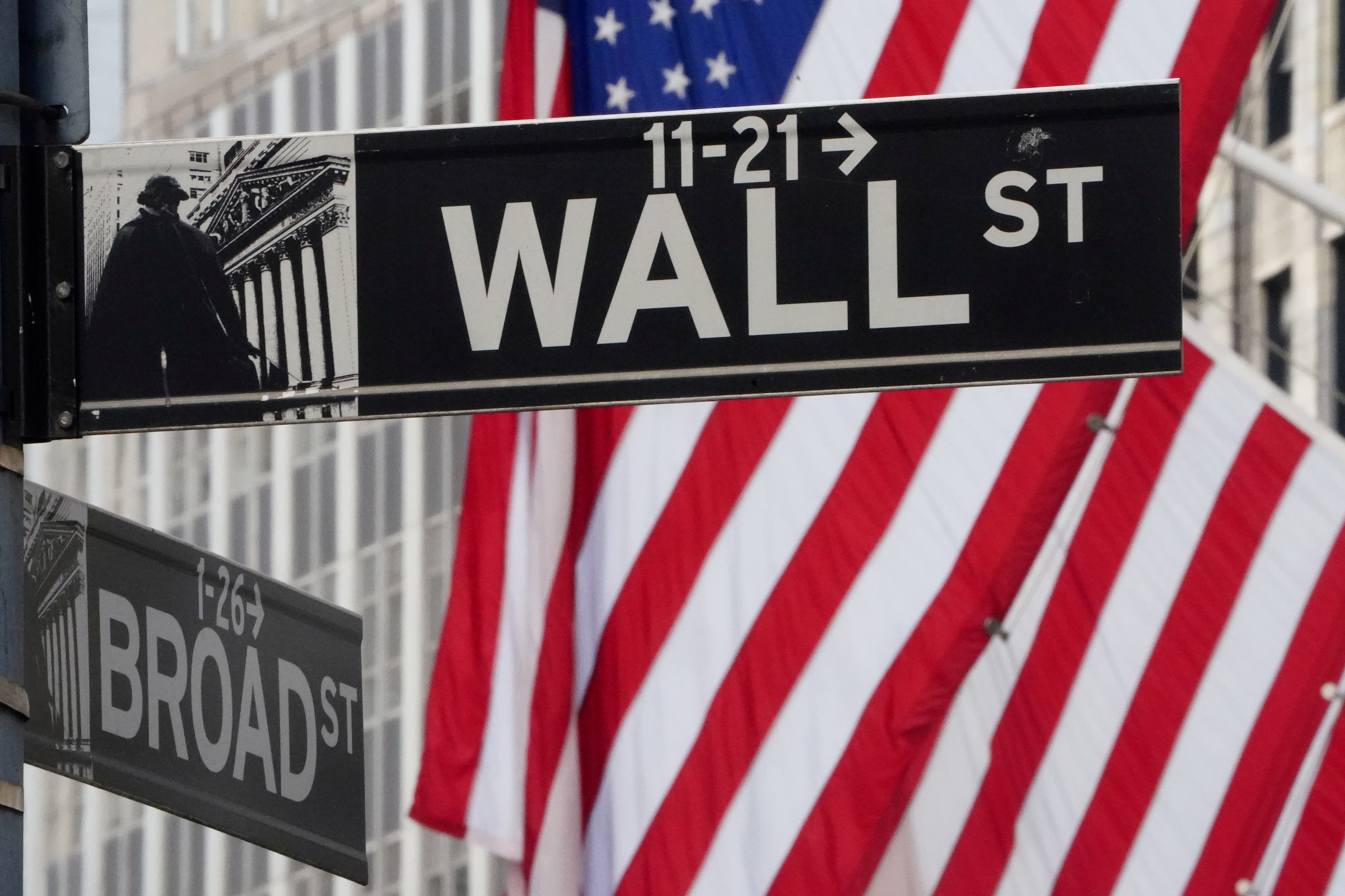 En Wall Street, el Dow Jones termina en un récord tras aprobación de plan de estímulo