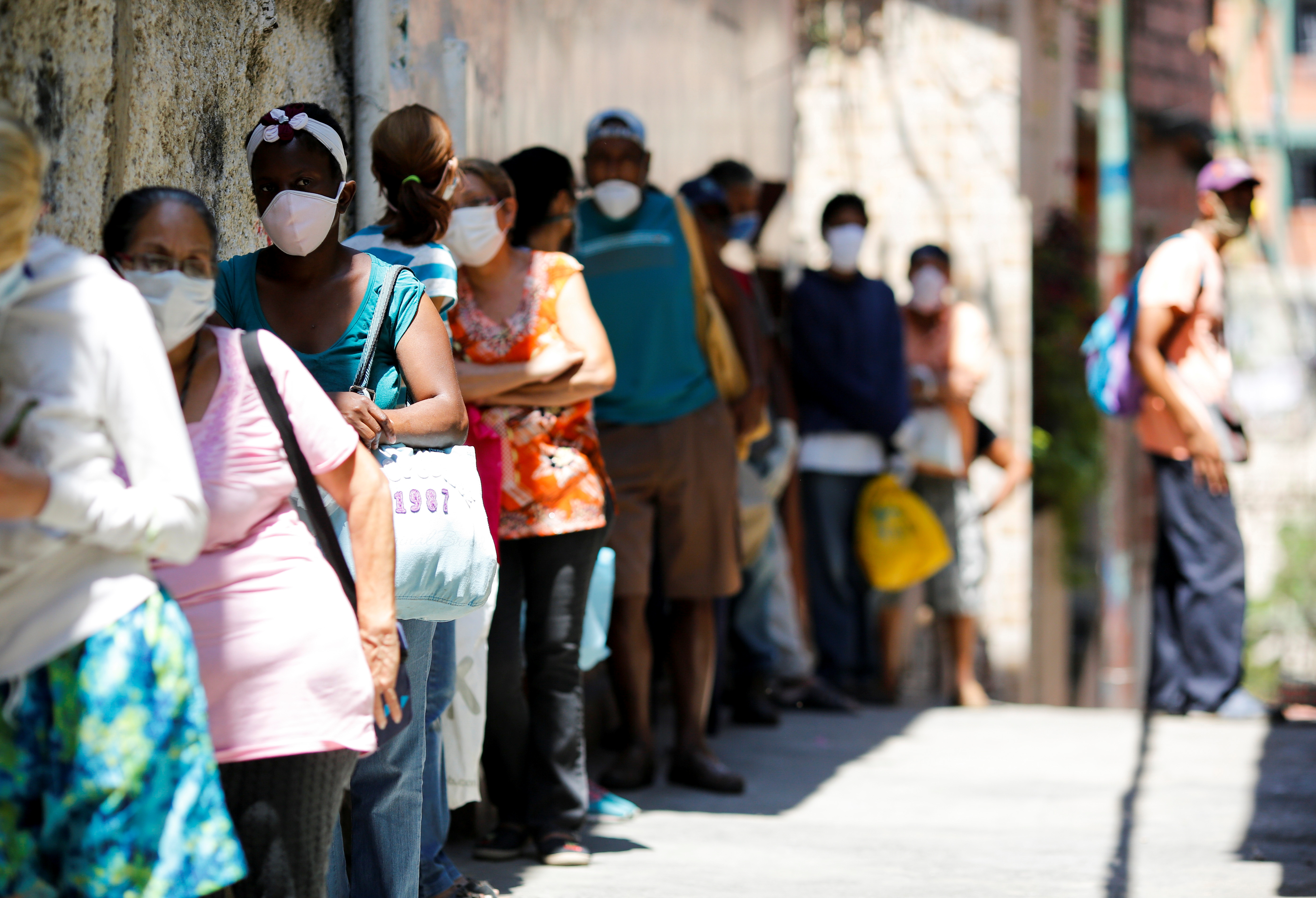 La pandemia golpea con saña a Brasil y no da tregua en toda América Latina