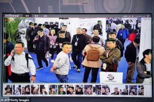China intensifica su vigilancia a ciudadanos y coloca cámaras en casas para “evitar repunte” del coronavirus (Imágenes)